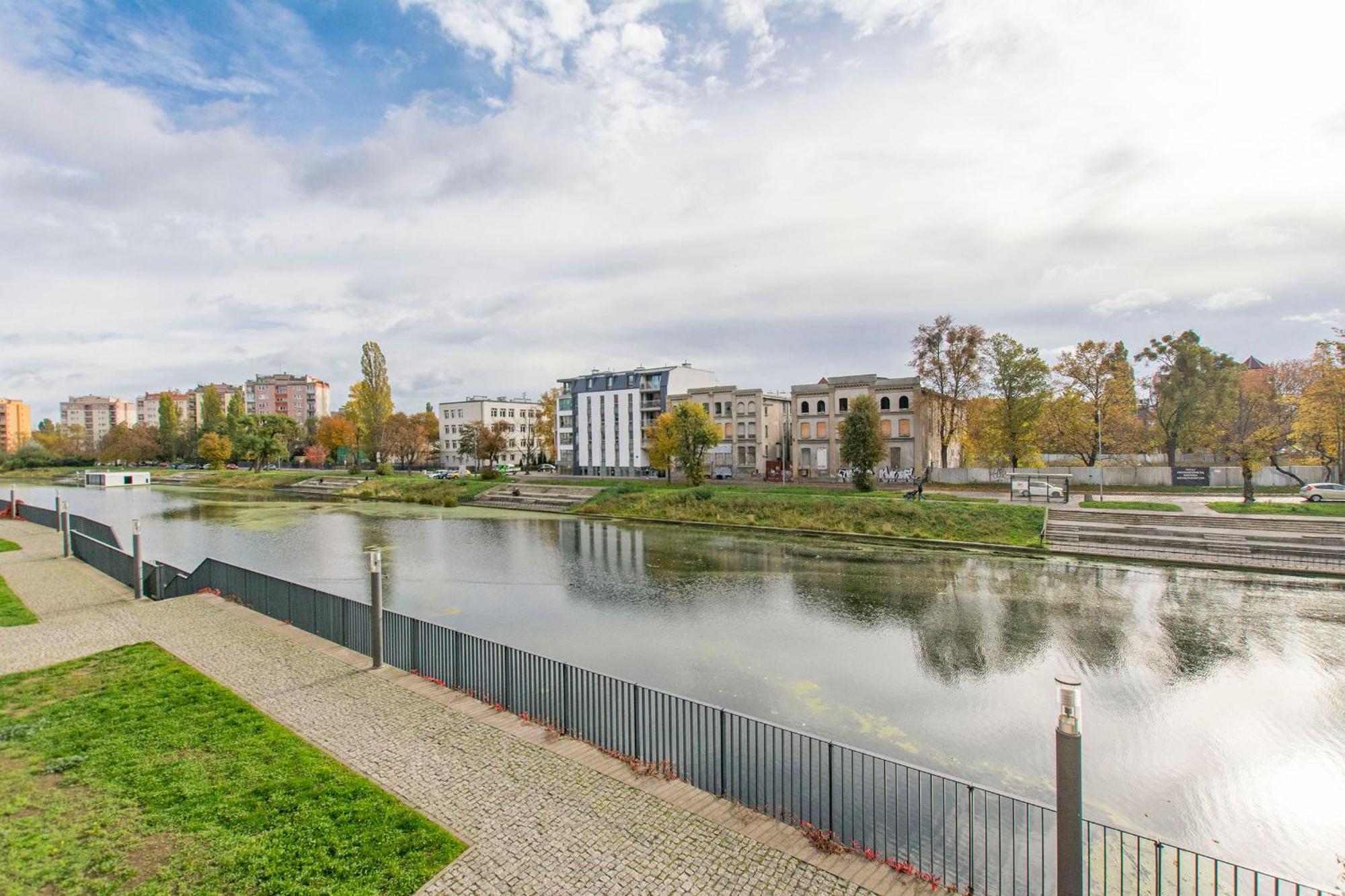 City Center - Granary Island By Apartmore غدانسك المظهر الخارجي الصورة